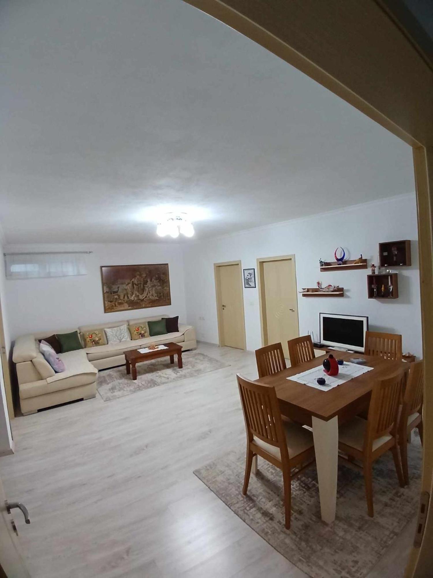 Eniguesthouse Gjirokastër Exterior foto